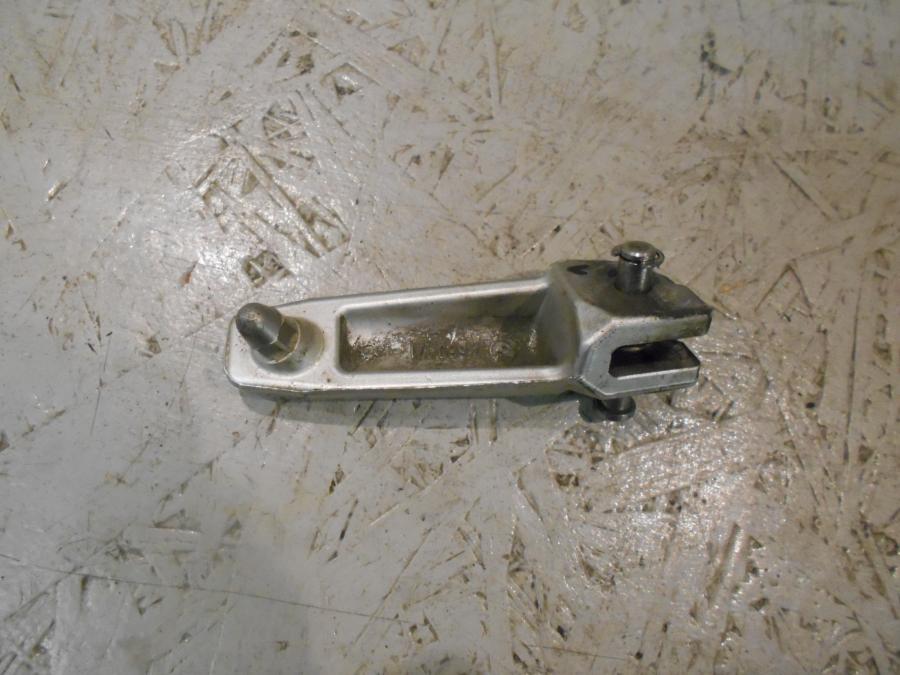 Baksidan på Fotpinne från en BMW K 1300 R -2009 motorcykel.