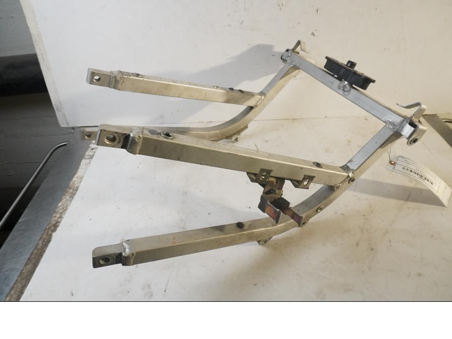 Vänster sida på Bakram från en Suzuki GSX-R 750 -1997 motorcykel.