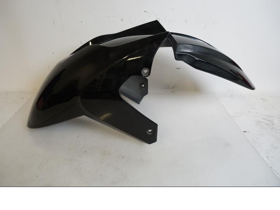 Baksidan på Framskärm från en BMW K 1200 S -2007 motorcykel.