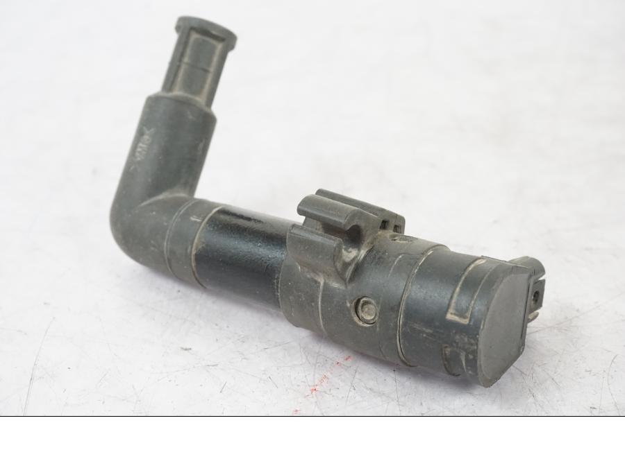 Vänster sida på Tändspole från en BMW R 1200 GSA -2012 motorcykel.