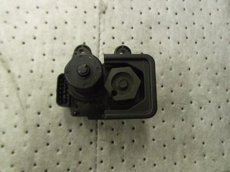 Framsidan på Avgasspjällmotor från en H-D Touring Road King Classic FLHRCI -2008 motorcykel.