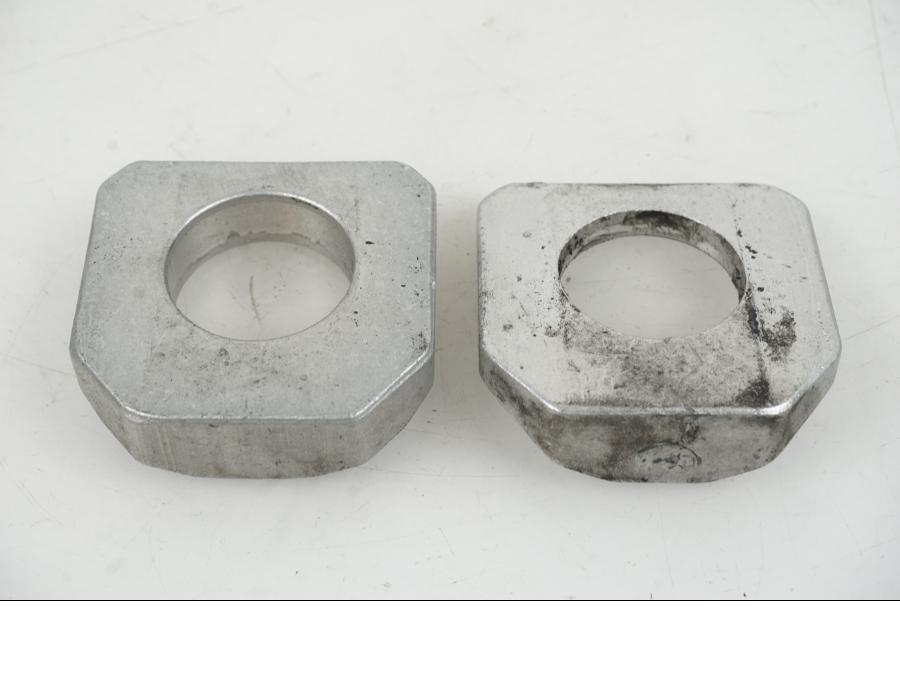 Vänster sida på Styrplatta från en Suzuki GSX-R 1000 -2007 motorcykel.