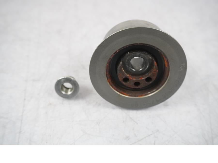 Höger sida pÄ RemsspÀnnhjul frÄn en Ducati Multistrada 1260 -2020 motorcykel.