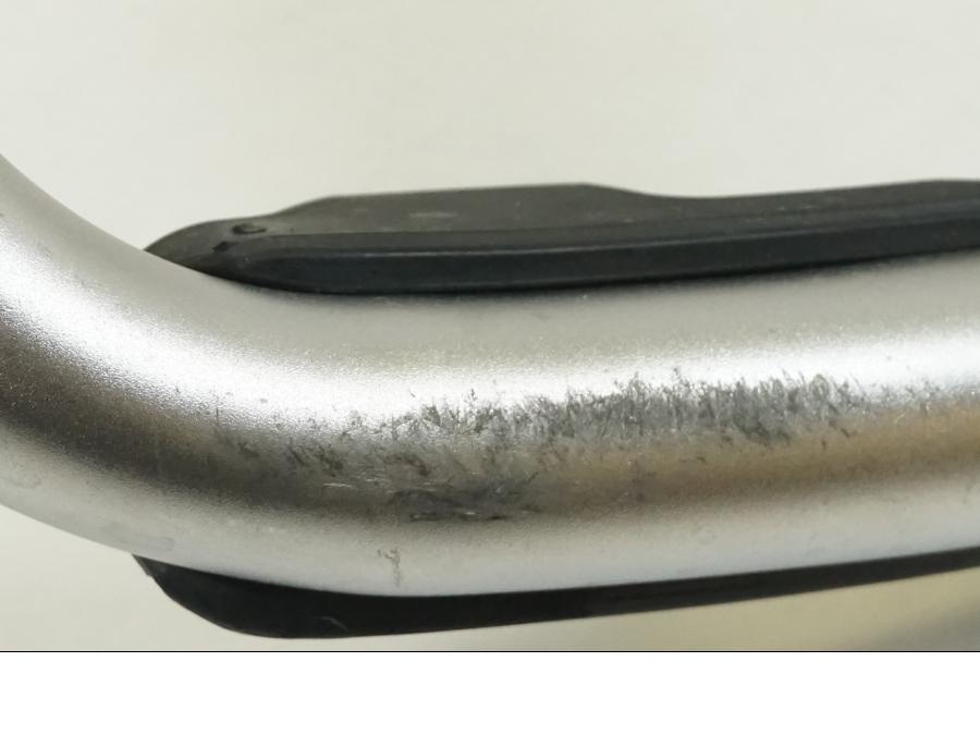 Höger sida på Motorskyddsbåge från en BMW R 1200 GS -2018 motorcykel.