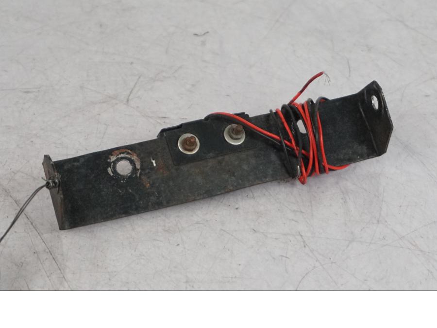 Baksidan på Skyltbelysning från en Suzuki VZ 800 -2000 motorcykel.