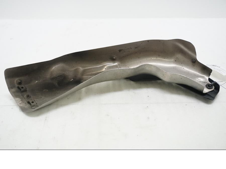 Baksidan på Värmeskydd från en Honda CBR 1000 RR -2004 motorcykel.