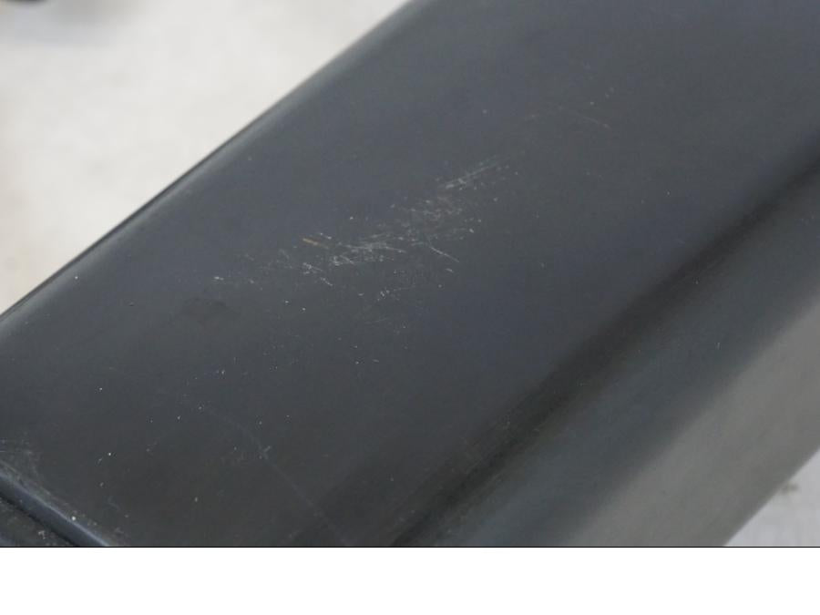 Extrabild5 på Bensintanksavluftare från en Triumph Speed Triple -2021 motorcykel.