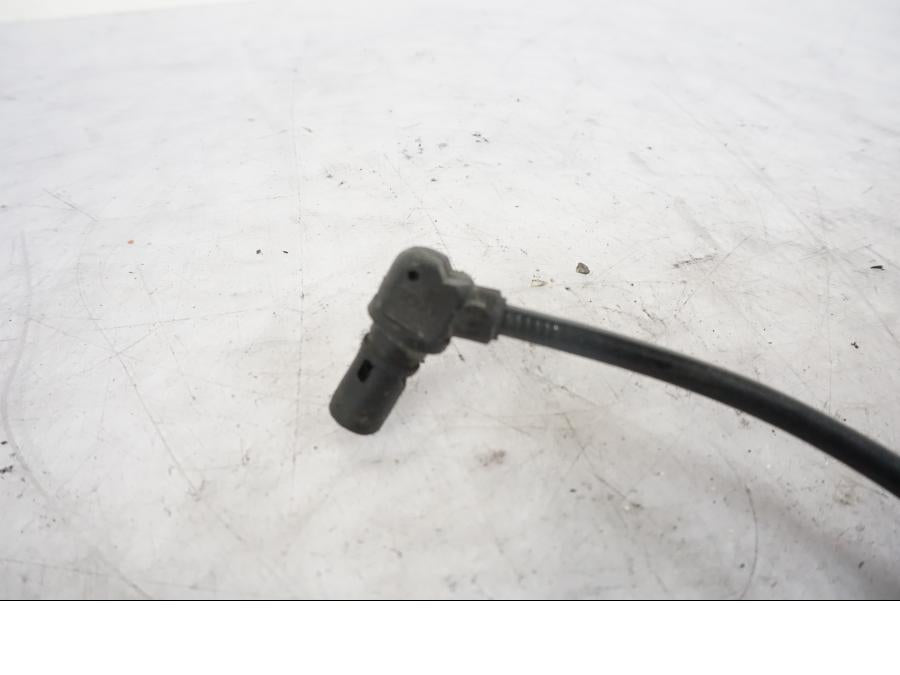 Snett uppifrån på ABS givare från en KTM 690 SMCR -2016 motorcykel.