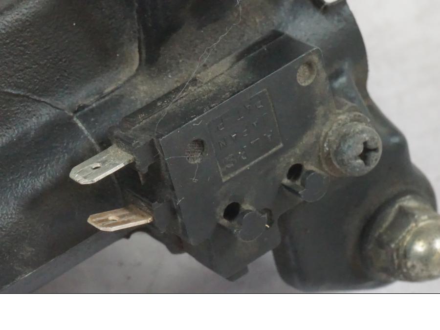 Vänster sida på Bromshuvudcylinder från en Honda CBR 1000 F -1999 motorcykel.
