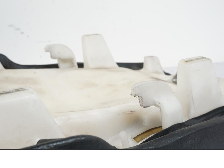 Extrabild6 på Sadel från en Honda CBR 1000 F -1999 motorcykel.