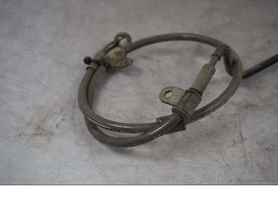 Höger sida på Bromsledning från en Triumph Tiger Explorer -2016 motorcykel.