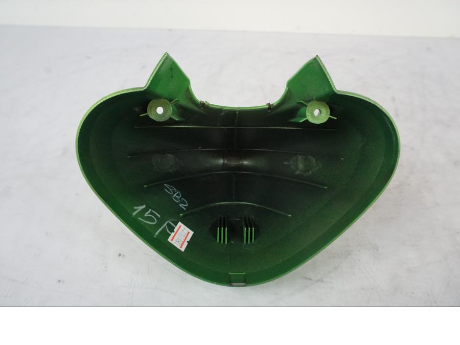 Extrabild1 på Instrumentkåpa från en Kawasaki ER-6N -2008 motorcykel.