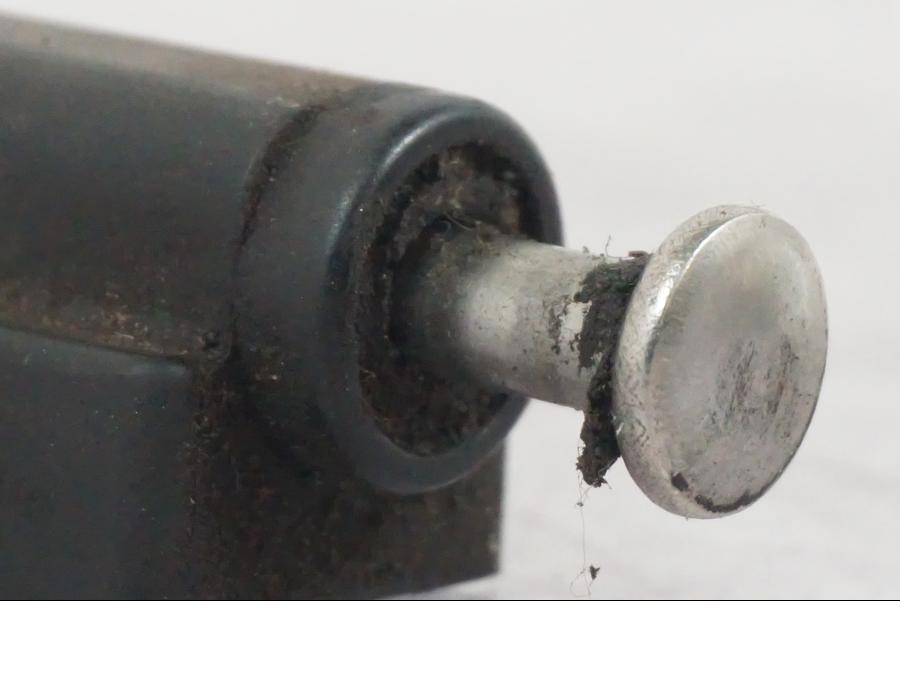 Extrabild1 pÄ Sidostödsbrytare frÄn en Suzuki GSF 1250 -2010 motorcykel.