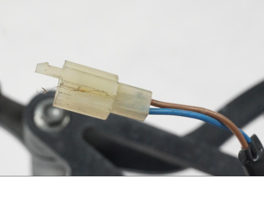 Extrabild6 pÄ Fotpinnesats frÄn en Kawasaki ZX-6R -2005 motorcykel.