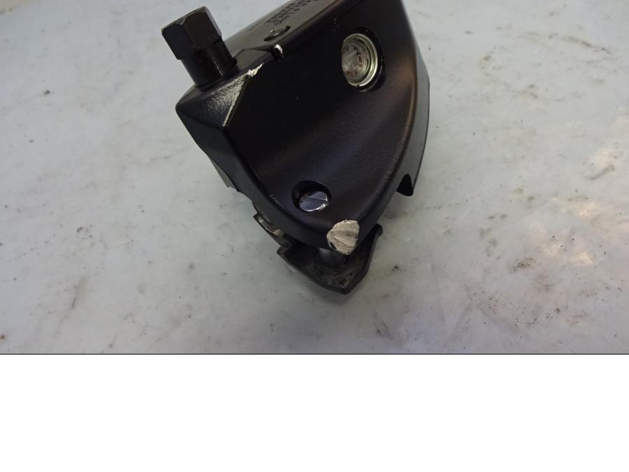 Höger sida på Bromshuvudcylinder från en Victory High-Ball -2016 motorcykel.