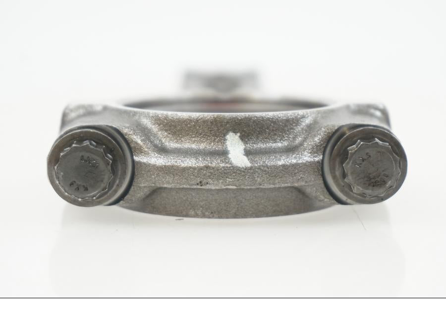 Snett nerifrÄn pÄ Vevstake frÄn en BMW F 850 GS -2019 motorcykel.