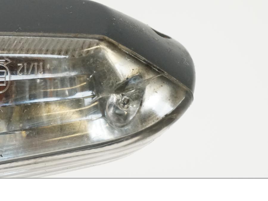 Snett nerifrån på Blinkers från en Kawasaki ER-6N -2009 motorcykel.