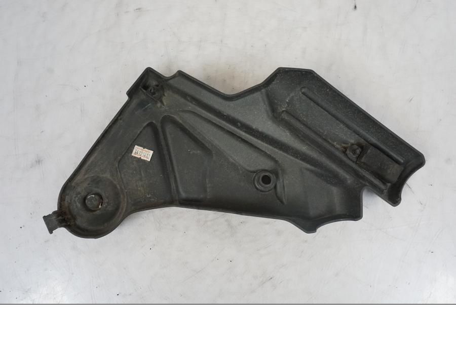 Snett uppifrån på Ramskydd från en Kawasaki Versys 650 -2014 motorcykel.