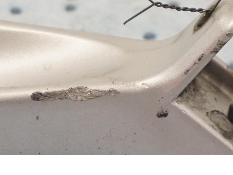 Höger sida på Fotpinnefäste från en Honda CBR 1000 RR -2011 motorcykel.