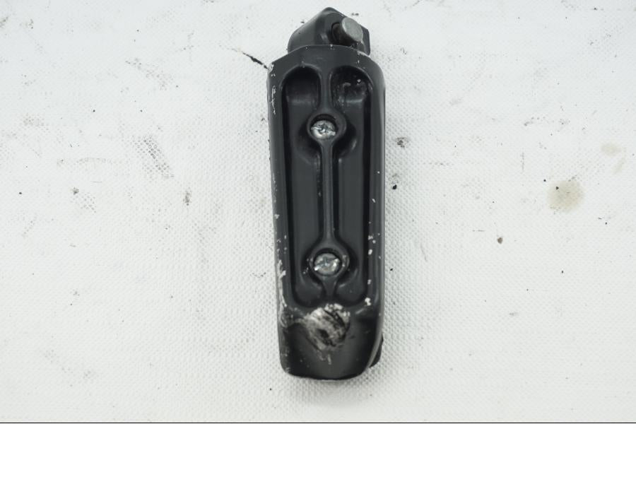 Höger sida på Fotpinne från en Suzuki GSX 1100 EF -1985 motorcykel.