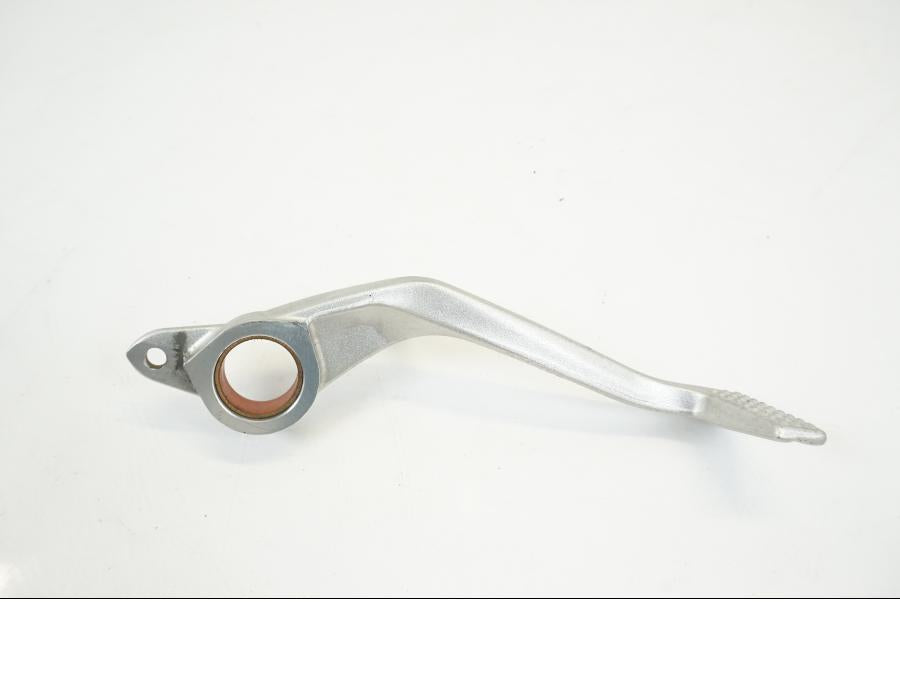 Höger sida på Bromspedal från en BMW S 1000 XR -2019 motorcykel.