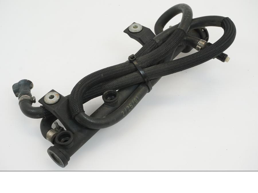 Extrabild1 på Fuel Rail från en BMW K 1200 RS -2002 motorcykel.