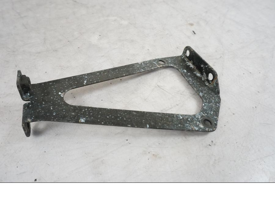 Höger sida på ABS Låda från en BMW R 850 R -2004 motorcykel.