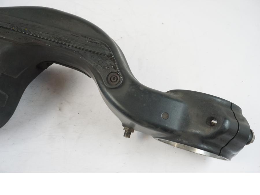 Extrabild5 på Sving från en KTM 1290 Super Duke R -2015 motorcykel.