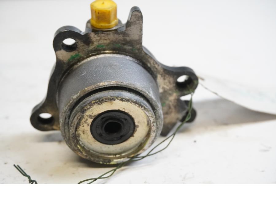 Baksidan pÄ Kopplingslavcylinder frÄn en Honda CBR 1100 XX -1997 motorcykel.