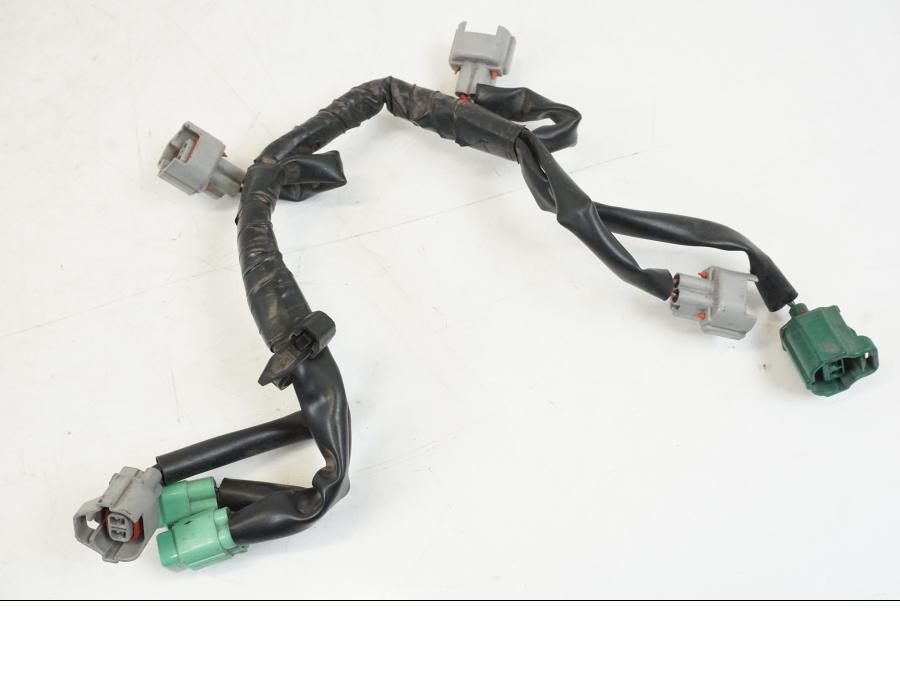 Snett nerifrån på Insprutkablage från en Yamaha YZF 1000 R1 -2009 motorcykel.