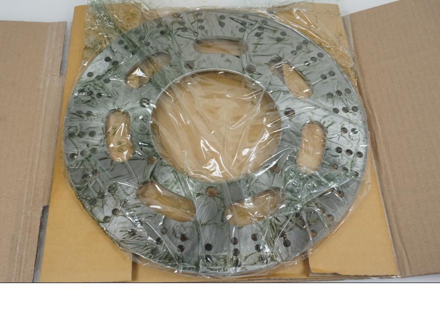 Baksidan på Bromsskiva från en Kawasaki VN 800 -1999 motorcykel.