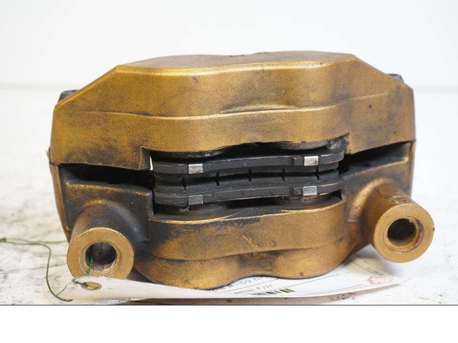 Höger sida på Bromsok från en Triumph Street Triple R -2009 motorcykel.