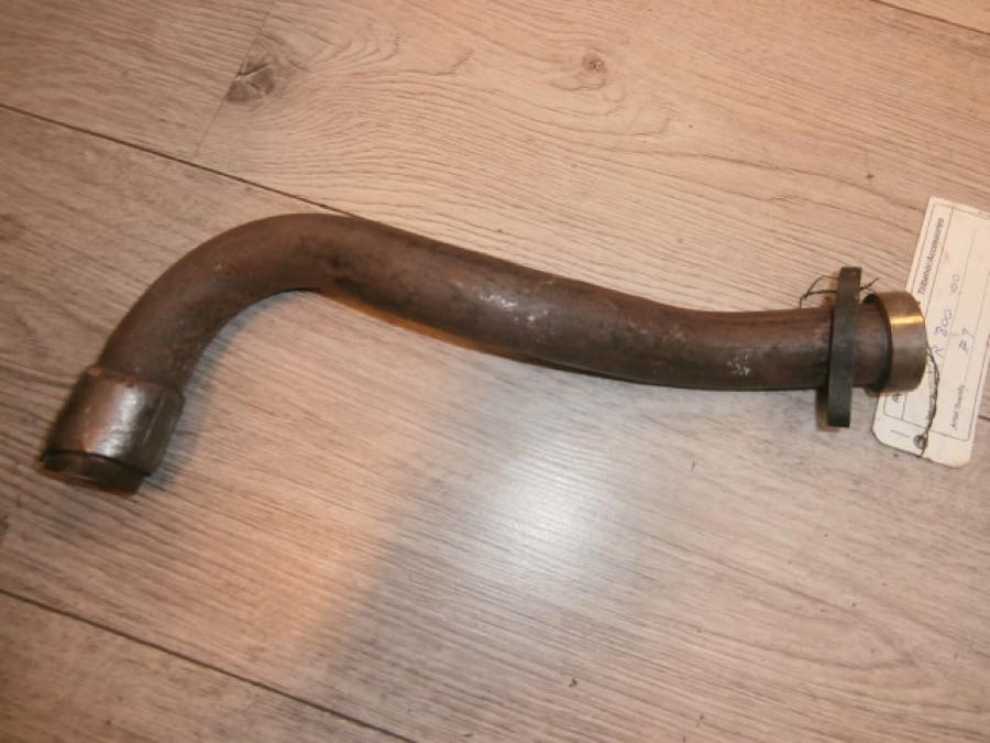 Framsidan på Grenrör från en Honda VFR 800 -2000 motorcykel.