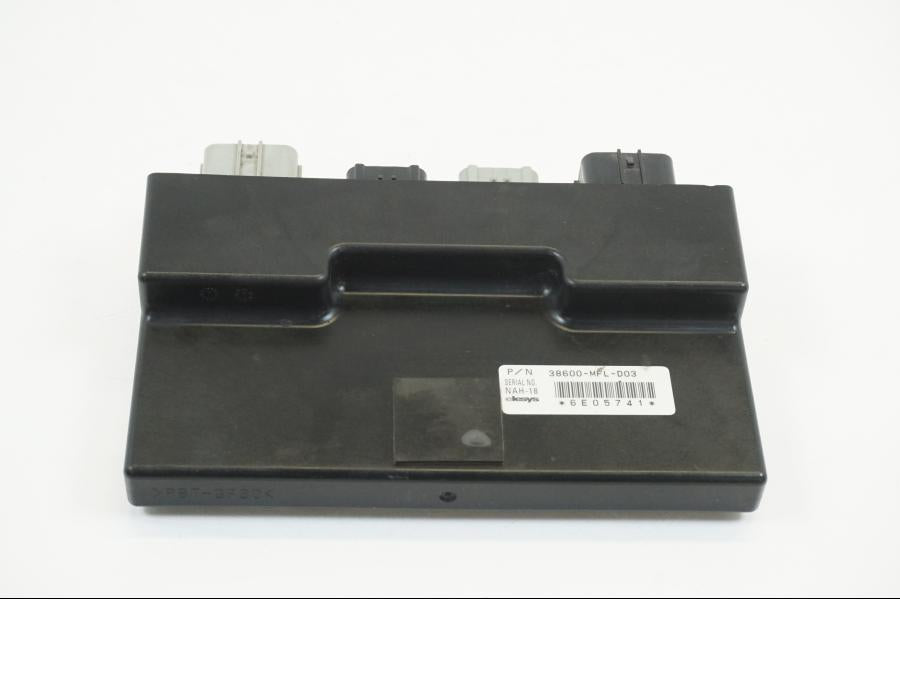 Snett uppifrån på ABS styrenhet från en Honda CBR 1000 RR -2010 motorcykel.