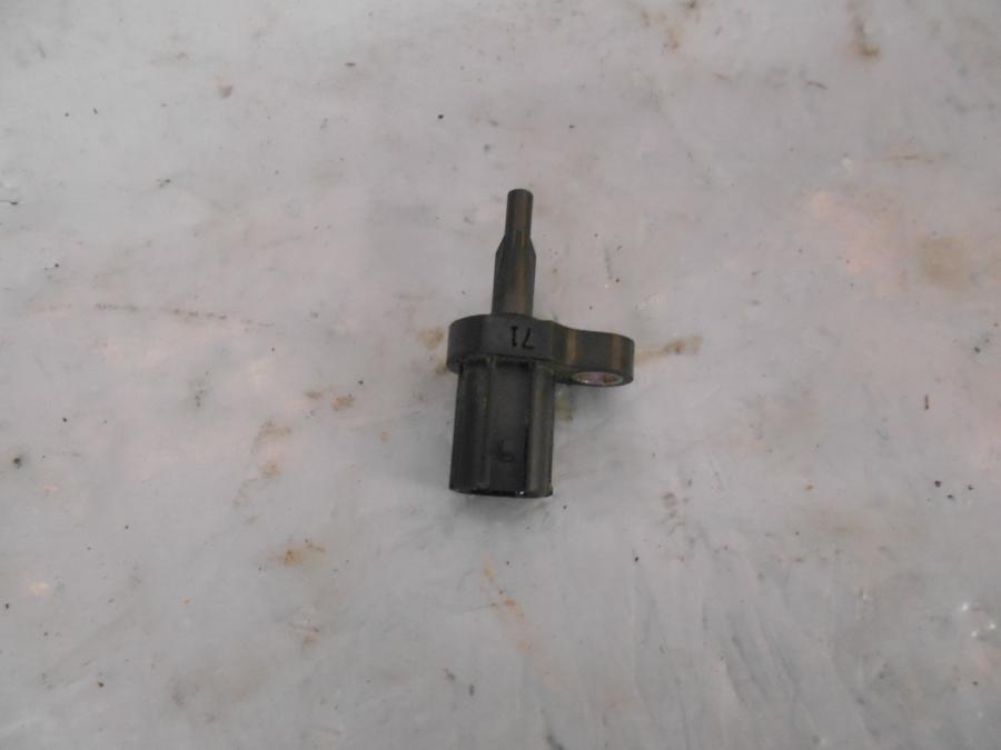 Framsidan på Luftburksensor från en Suzuki DL 650 -2013 motorcykel.