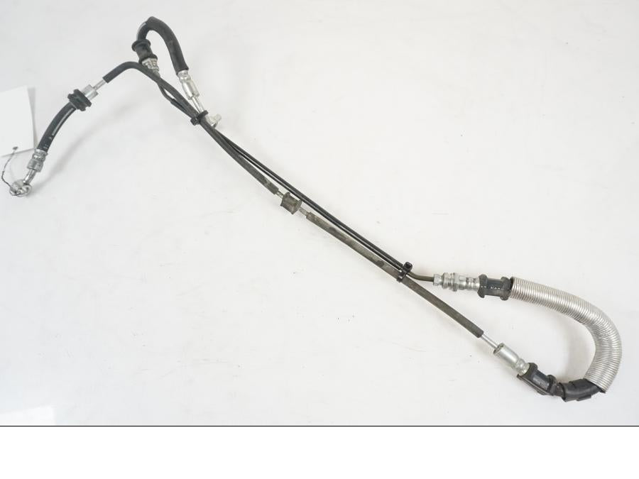 Extrabild3 på Bromsledning från en Suzuki VZR 1800 -2009 motorcykel.