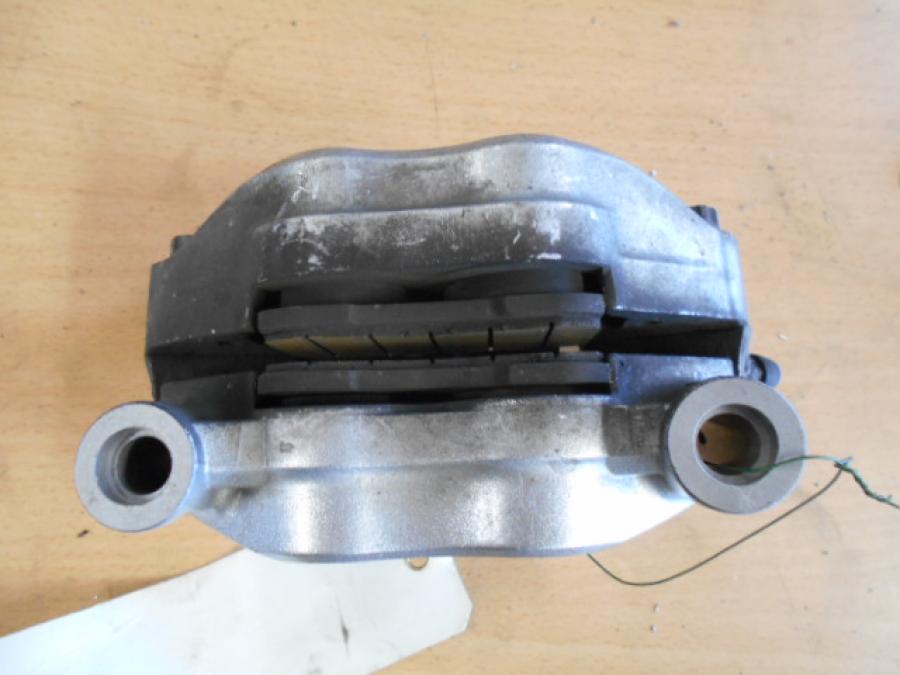 Vänster sida på Bromsok från en Suzuki GSX 1300 BK -2008 motorcykel.