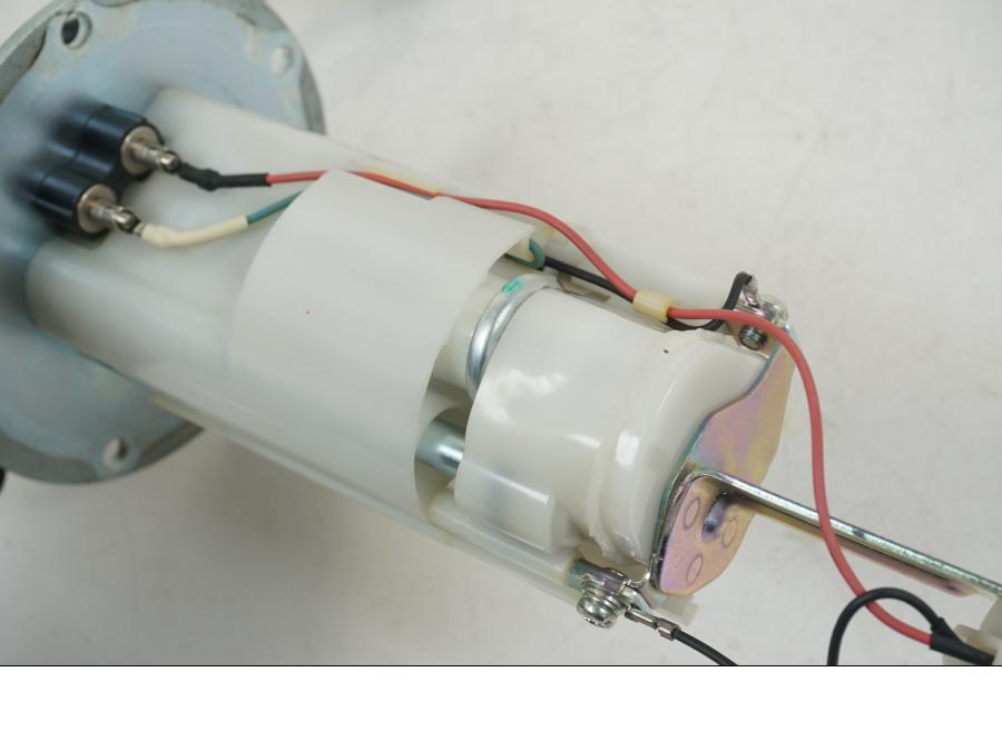 Extrabild5 på Bensinpump insprut från en Kawasaki ER-6F -2016 motorcykel.