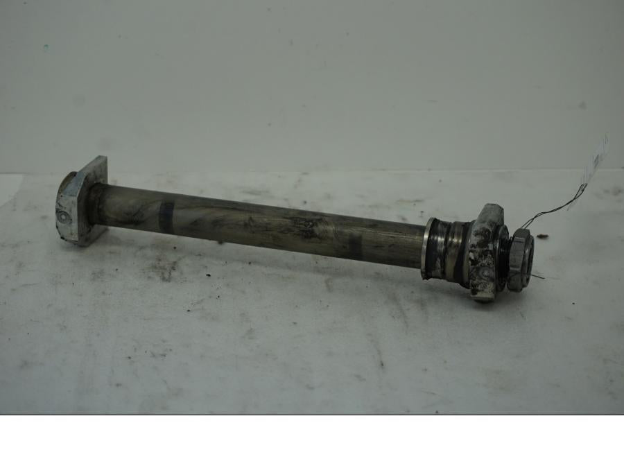 Framsidan pÄ Axel frÄn en Suzuki DL 1000 -2016 motorcykel.