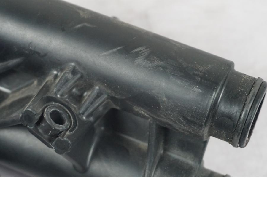 Extrabild2 på Tändspole Kåpa från en KTM 690 Duke -2015 motorcykel.