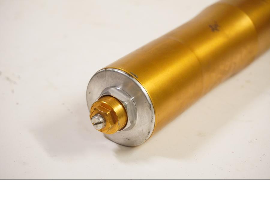 Snett uppifrån på Gaffelben från en Kawasaki ZX-10R -2005 motorcykel.