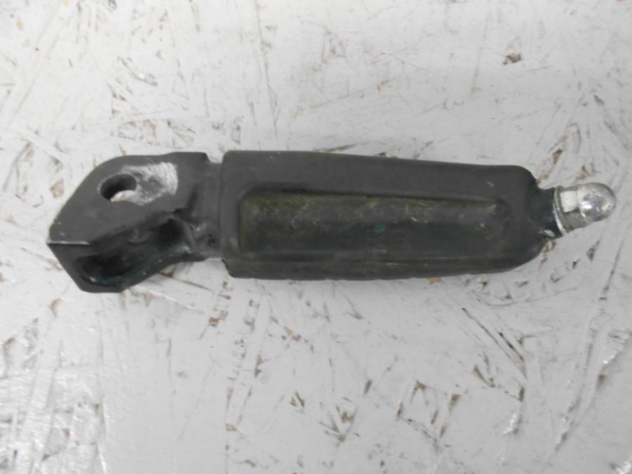 Baksidan på Fotpinne från en KTM 125 Duke -2015 motorcykel.