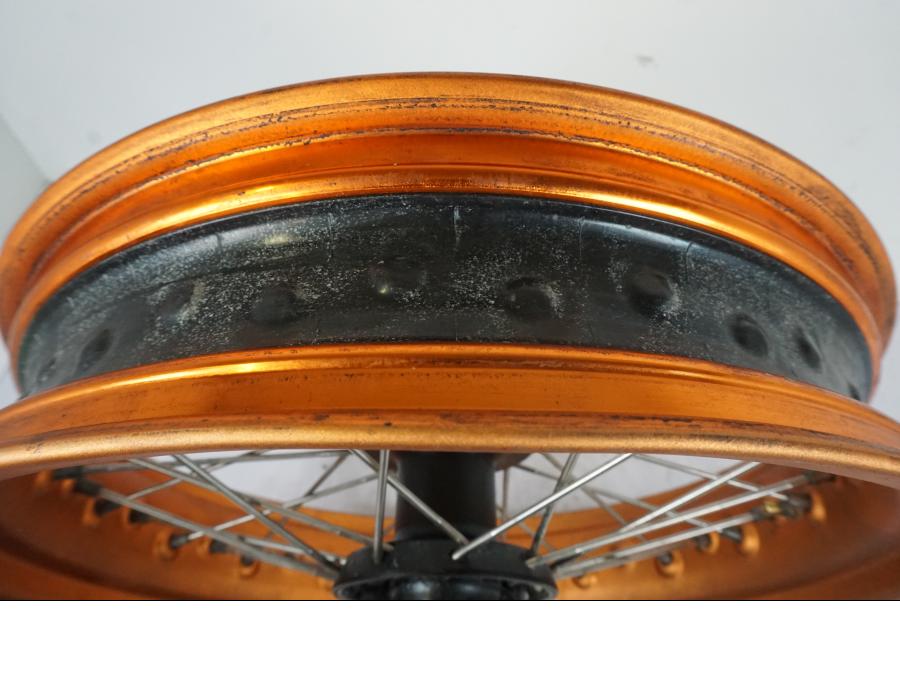 Extrabild6 på Fälg från en KTM 690 SMCR -2016 motorcykel.