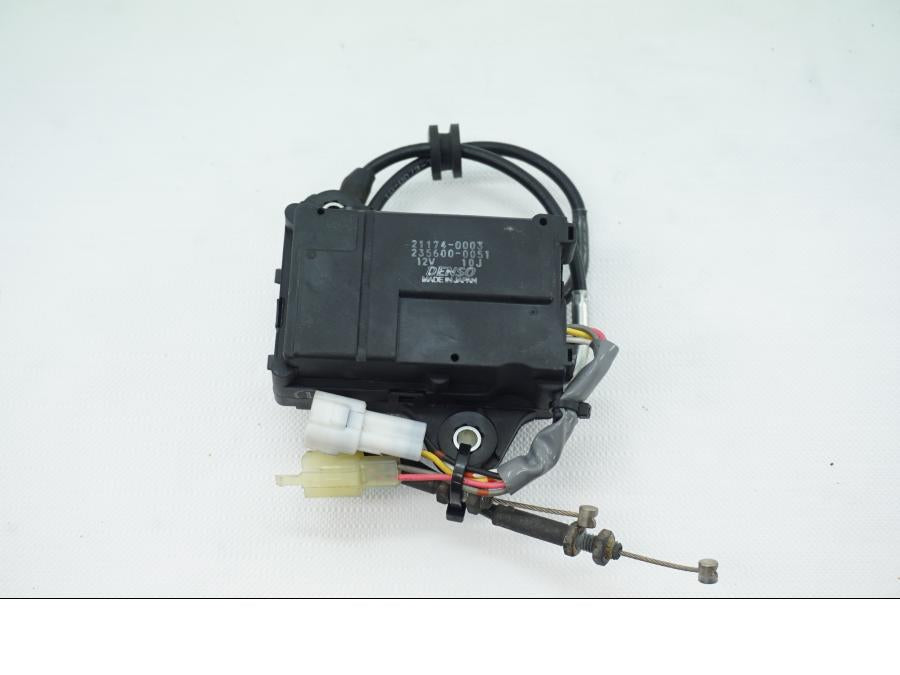 Baksidan på Avgasspjällmotor från en Kawasaki ZX-6R -2008 motorcykel.