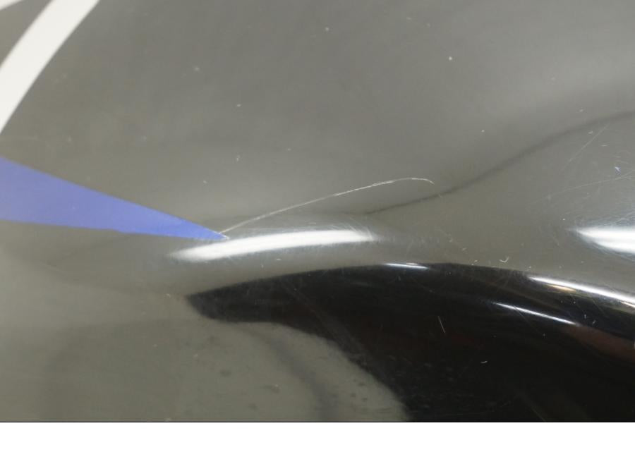 Extrabild1 på Bensintank från en Suzuki GSX 1300 R -2003 motorcykel.