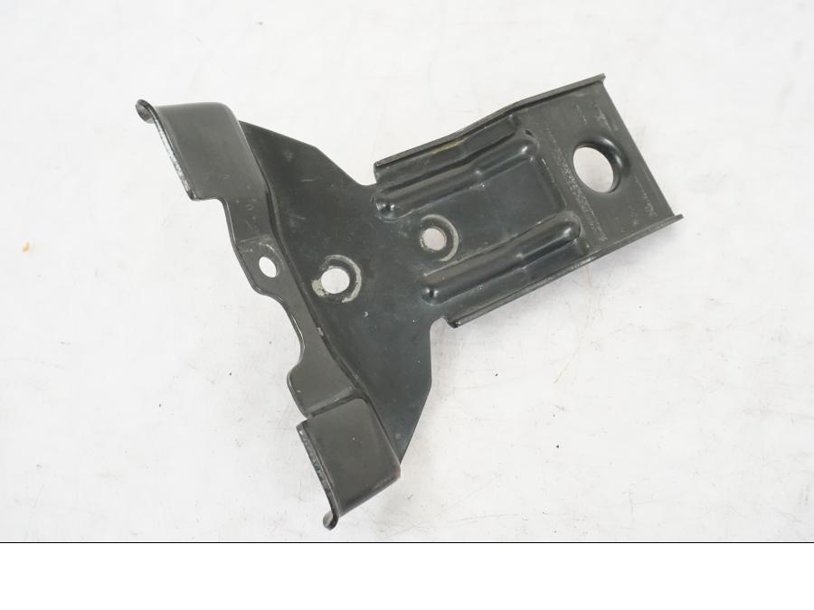 Höger sida pÄ BensintankfÀste frÄn en Yamaha XVS 1100 -2000 motorcykel.