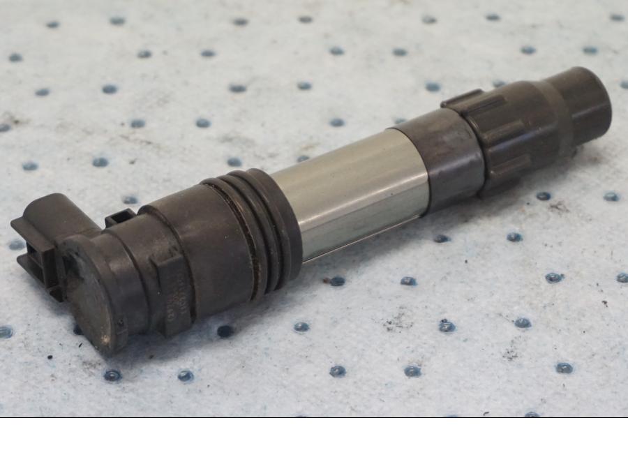 Framsidan på Tändspole från en Kawasaki Z 650 ABS -2020 motorcykel.