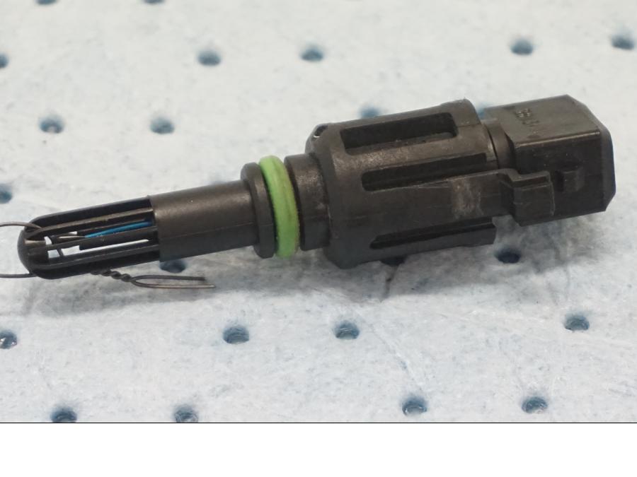 Framsidan på Luftburksensor från en BMW F 800 ST -2007 motorcykel.