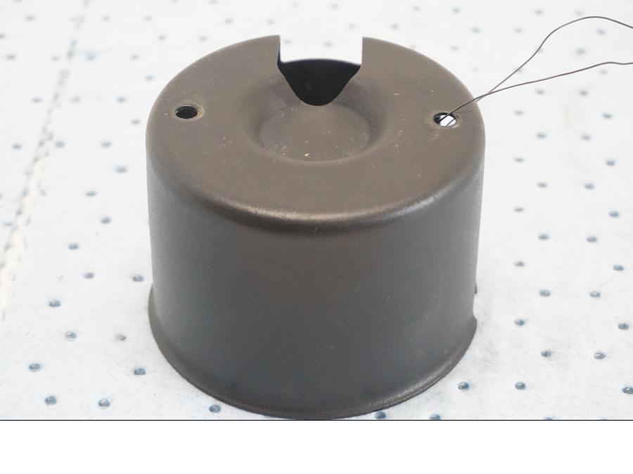 Baksidan på Instrumenthus från en Triumph Thunderbird 900 -2000 motorcykel.