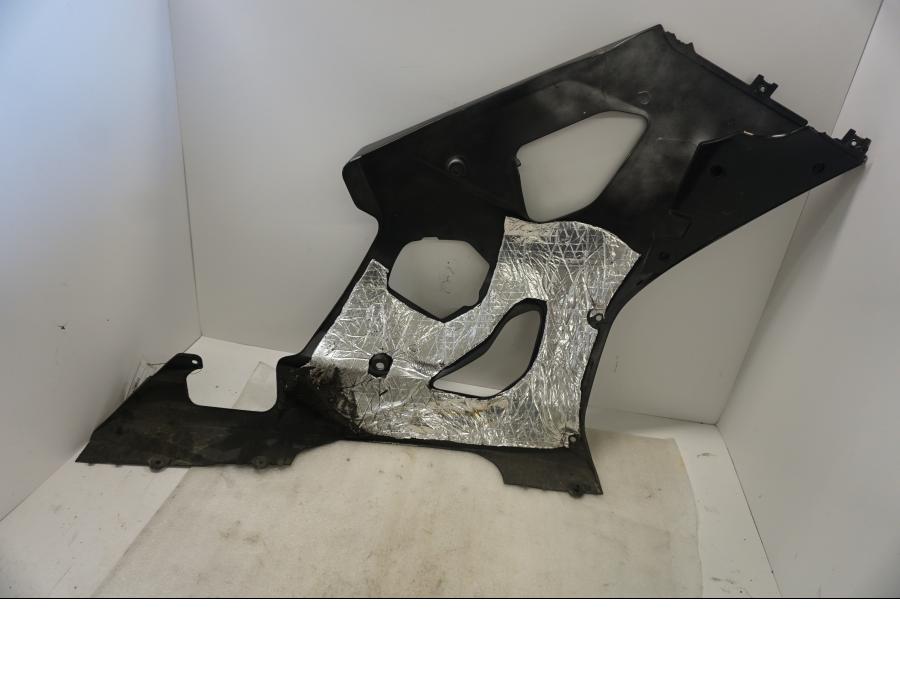 Höger sida på Sidkåpa från en Suzuki GSX-R 1000 -2003 motorcykel.